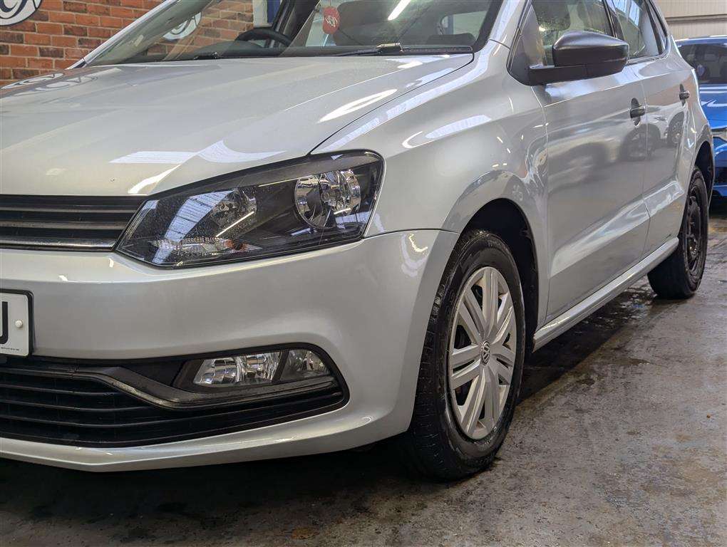 <p>2014 VOLKSWAGEN POLO S **SOLD</p>