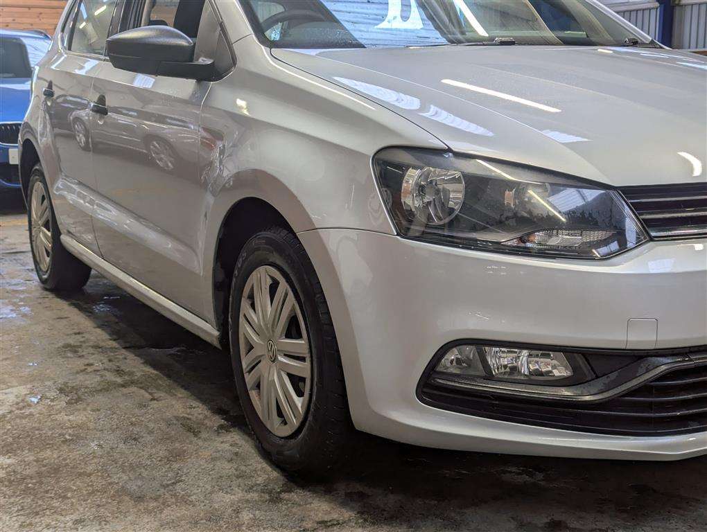 <p>2014 VOLKSWAGEN POLO S **SOLD</p>