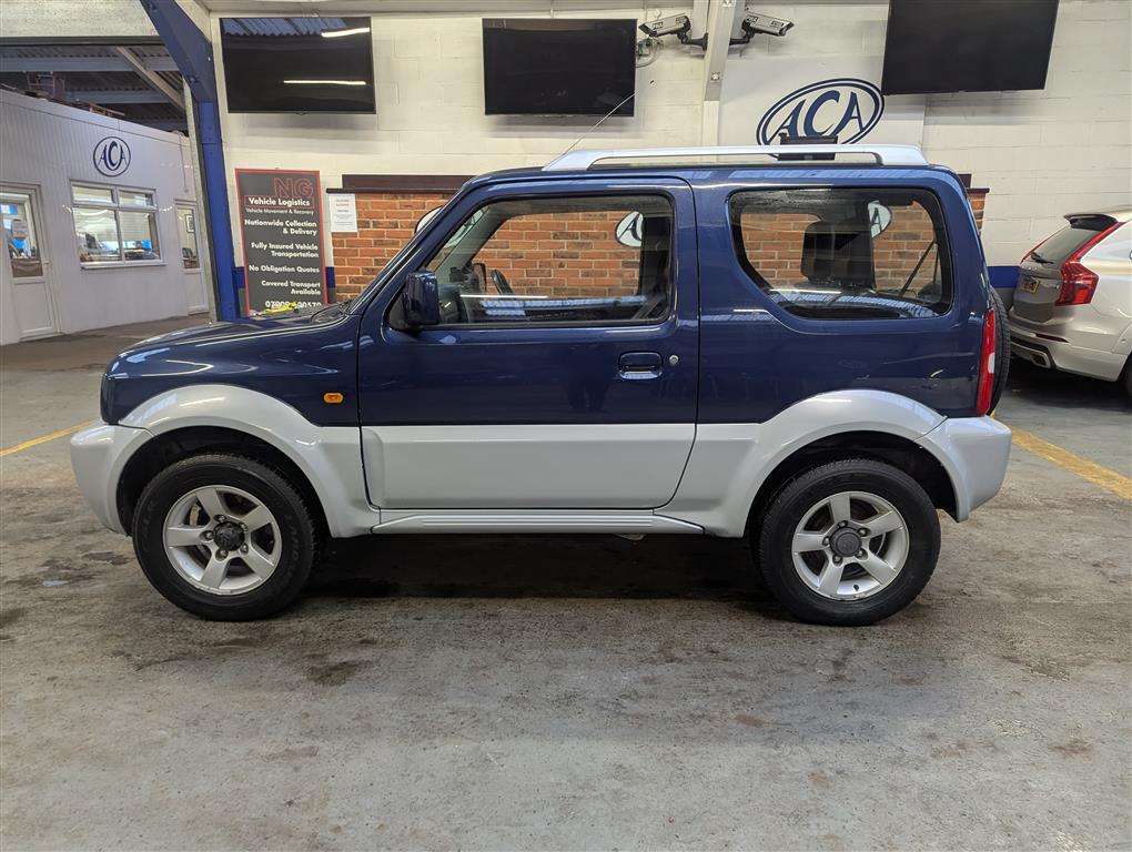 <p>2008 SUZUKI JIMNY VVT</p>