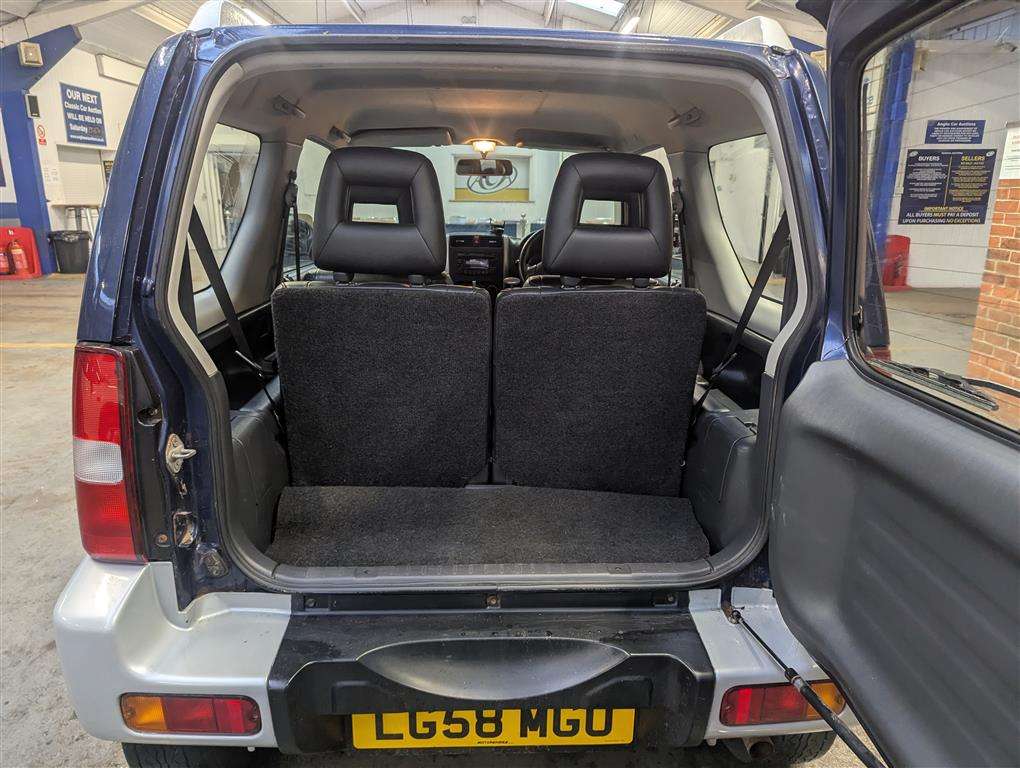 <p>2008 SUZUKI JIMNY VVT</p>