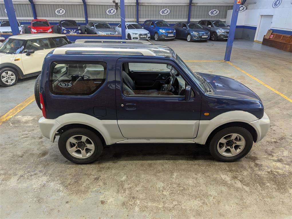 <p>2008 SUZUKI JIMNY VVT</p>