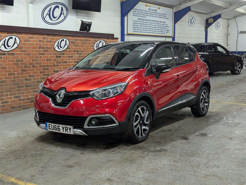 <p>2016 RENAULT CAPTUR SIGNATURE NAV TCE</p>