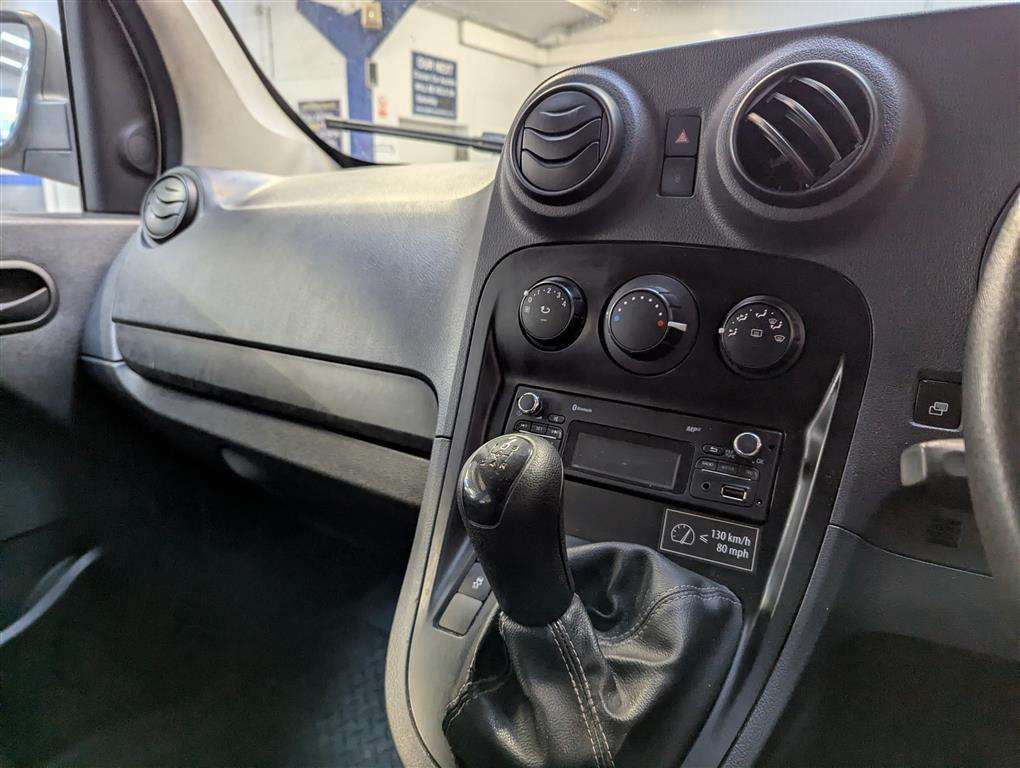 <p>2019 MERCEDES-BENZ CITAN 109 CDI BLUEFCY DUA</p>