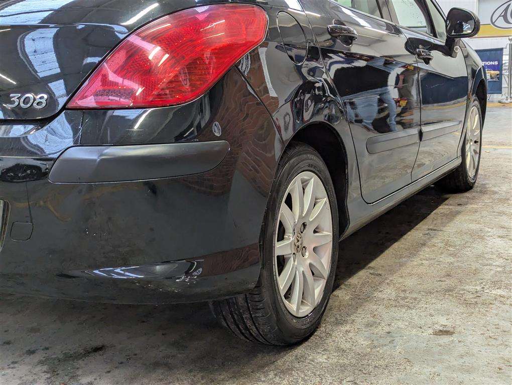 <p>2009 PEUGEOT 308 SR HDI 89</p>