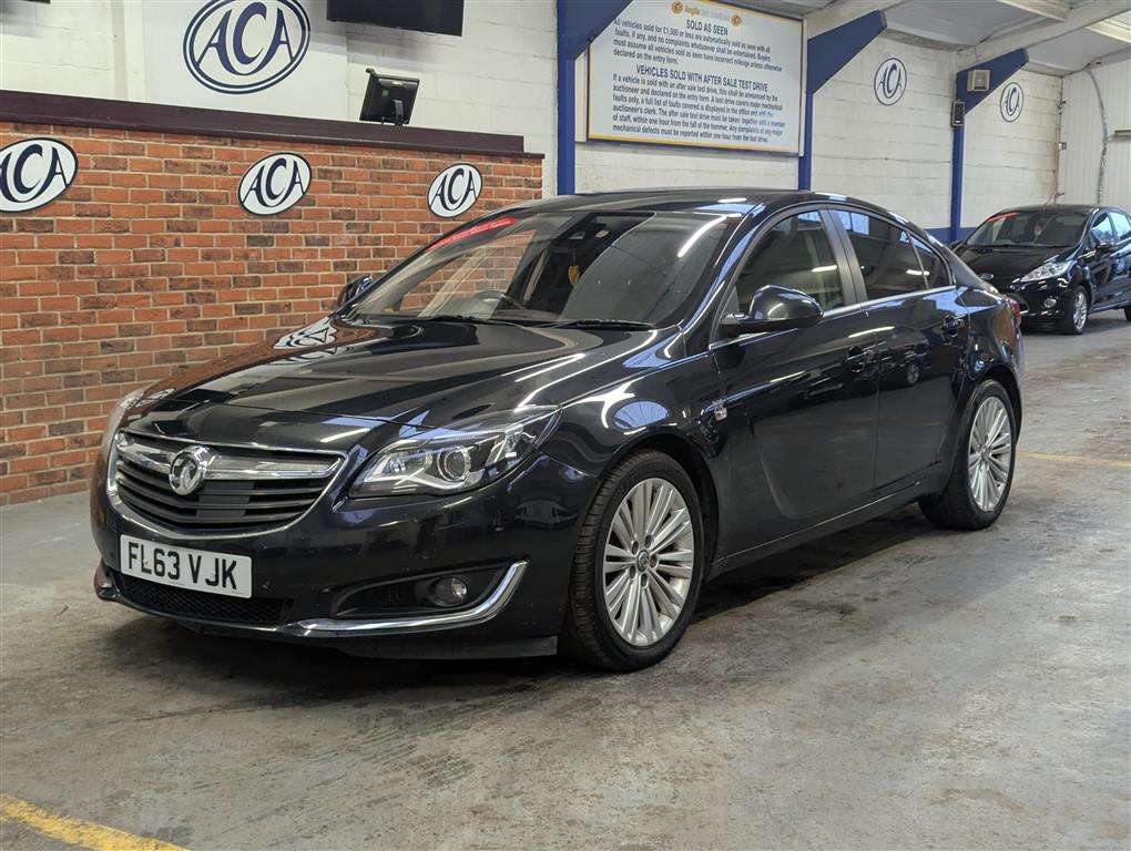 <p>2013 VAUXHALL INSIGNIA DSIGN NAV CDTI E</p>