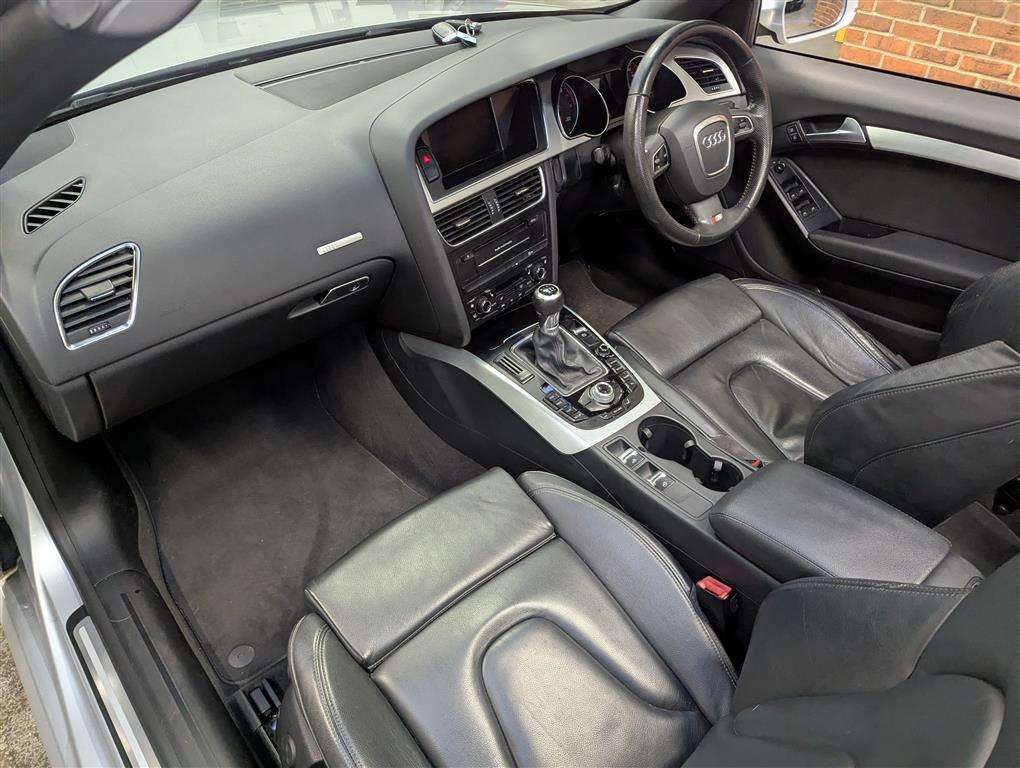 <p>2010 AUDI A5 S LINE TFSI 211</p>