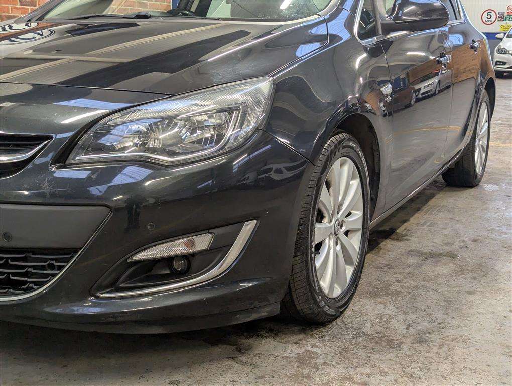 <p>2012 VAUXHALL ASTRA ELITE CDTI AUTO</p>