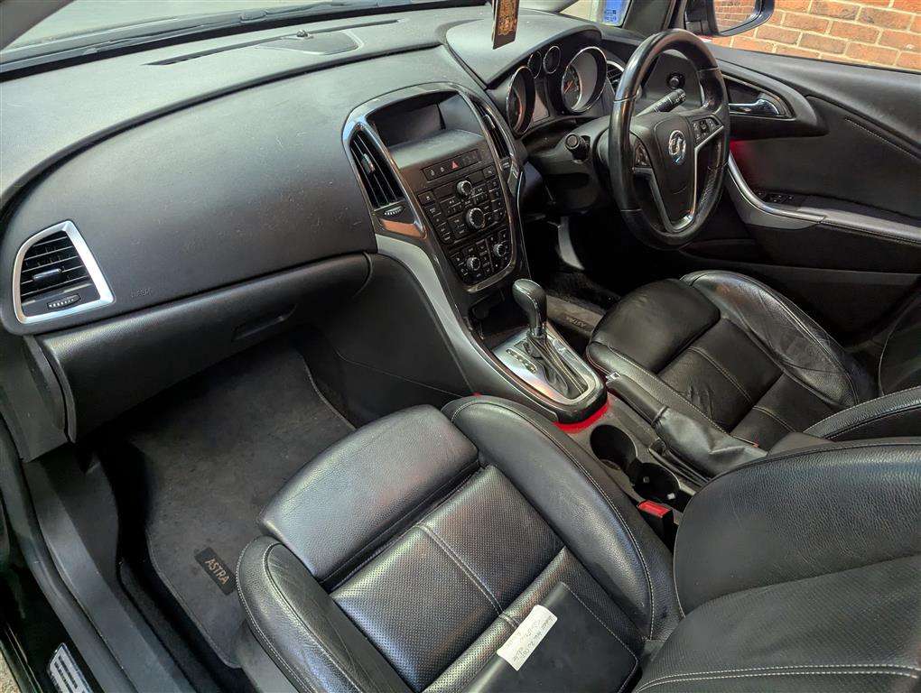 <p>2012 VAUXHALL ASTRA ELITE CDTI AUTO</p>