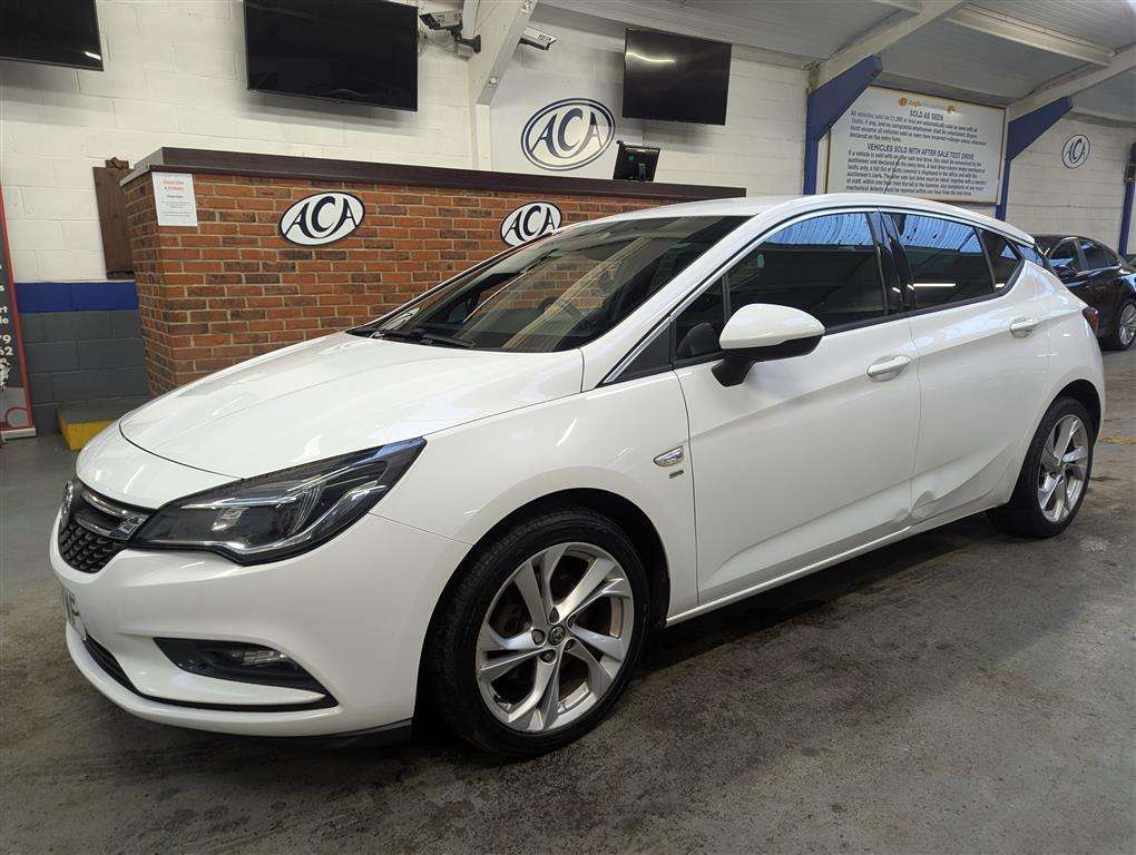 <p>2015 VAUXHALL ASTRA SRI CDTI S/S</p>