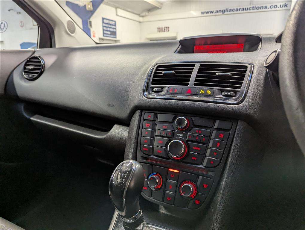 <p>2010 VAUXHALL MERIVA EXCLUSIV TURBO 138</p>