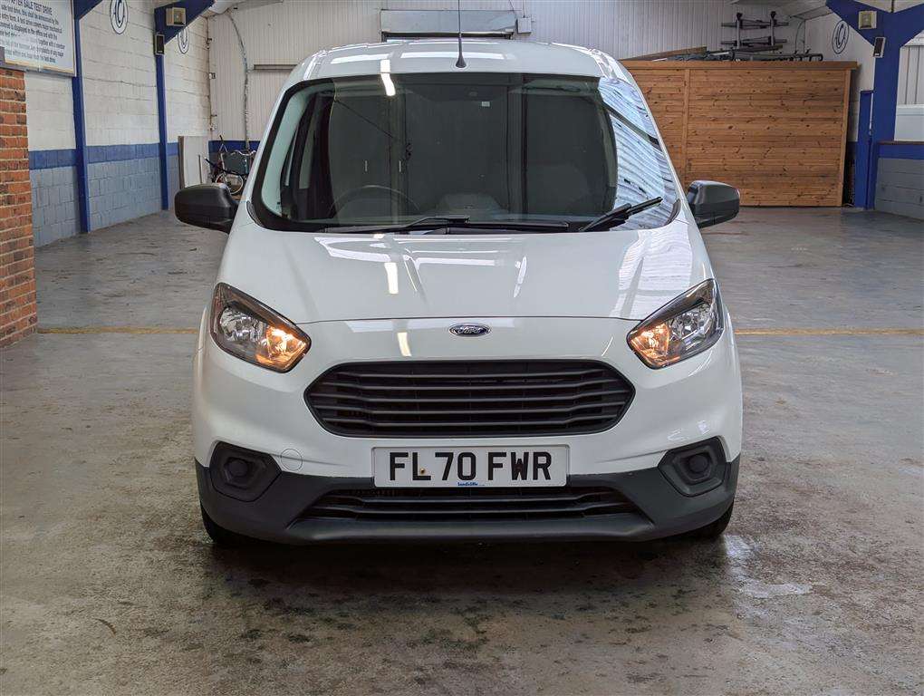 <p>2020 FORD TRANSIT COURIER BASE TDCI</p>