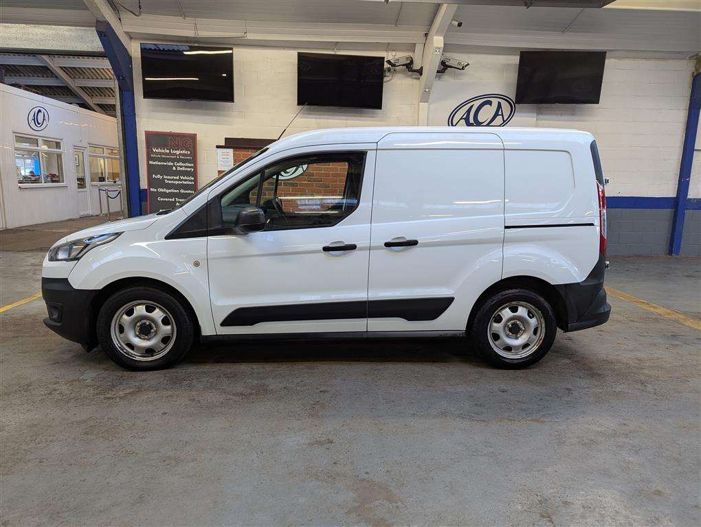 <p>2020 FORD TRANSIT CONNECT 200 BASE</p>