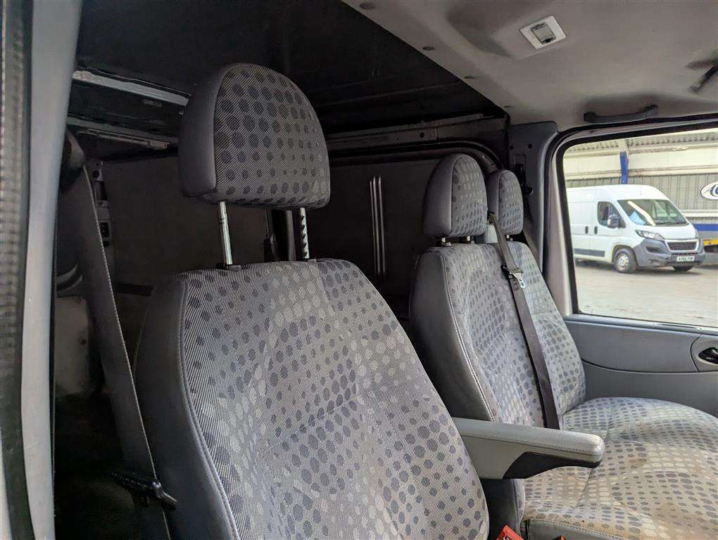 <p>2012 FORD TRANSIT 125 T330 FWD</p>