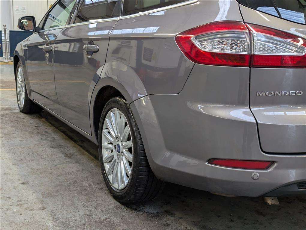 <p>2014 FORD MONDEO ZETEC B-NESS EDN T</p>