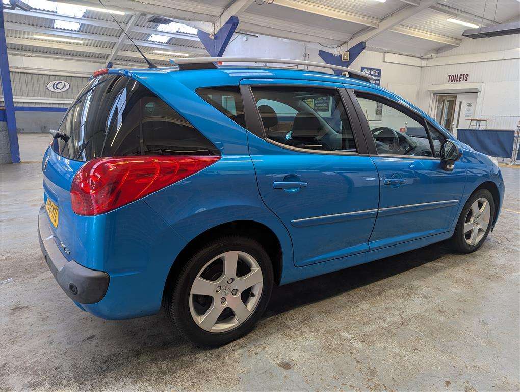 <p>2012 PEUGEOT 207 ALLURE SW</p>