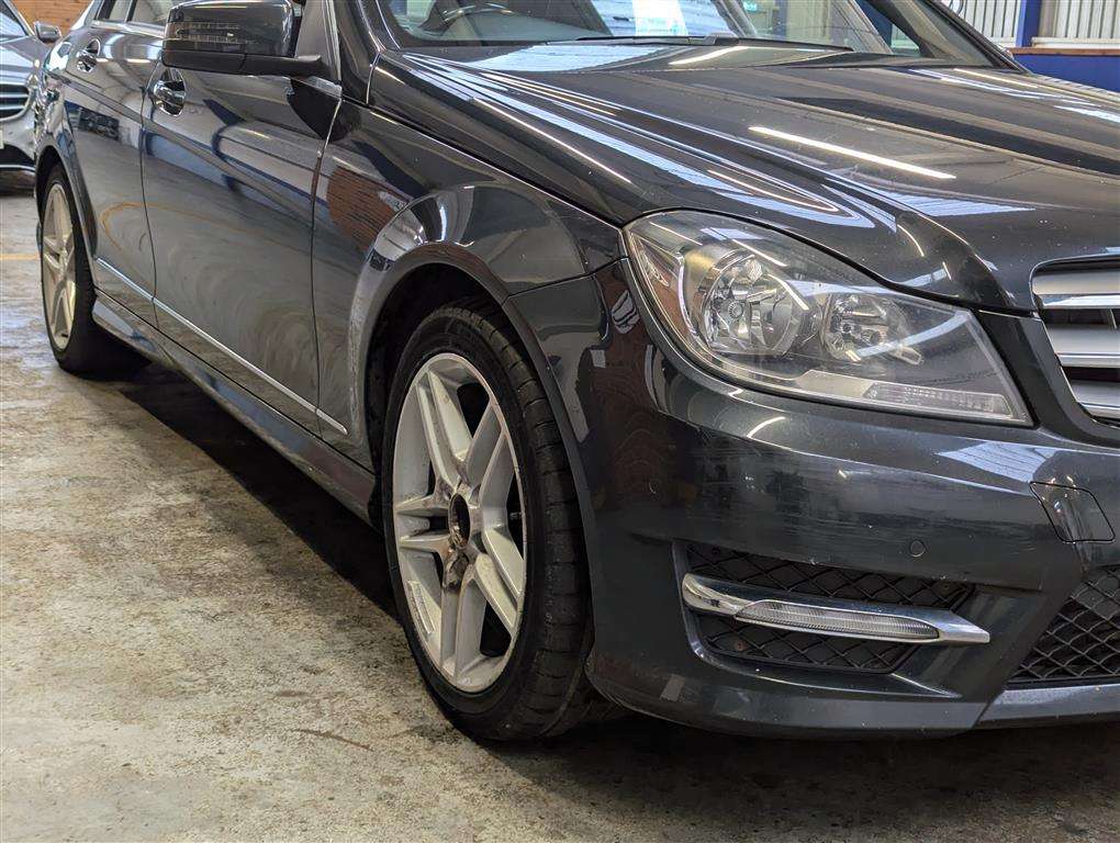 <p>2014 MERCEDES-BENZ C220 AMG SPORT CDI BLUEEF</p>