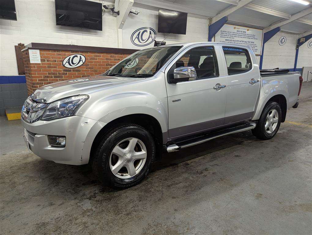 <p>2015 ISUZU D-MAX YUKON TWIN TURBO D/</p>