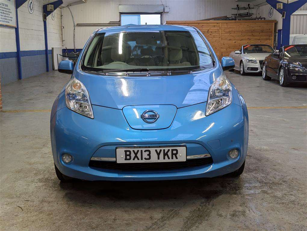 <p>2013 NISSAN LEAF</p>