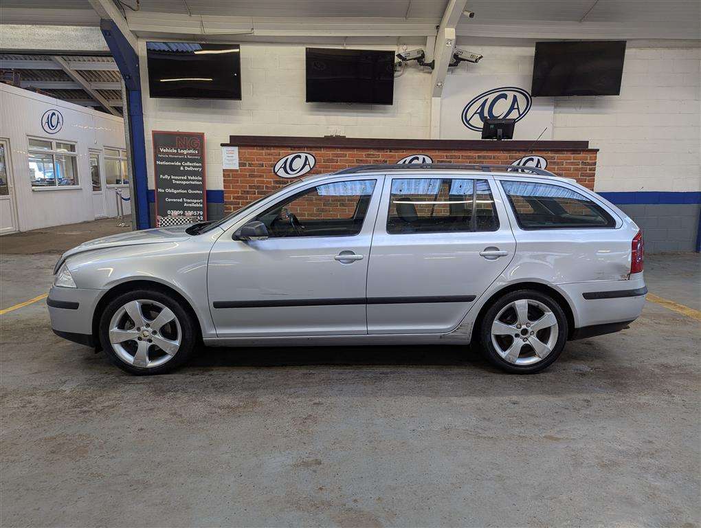 <p>2009 SKODA OCTAVIA ELEGANCE TDI S-A</p>