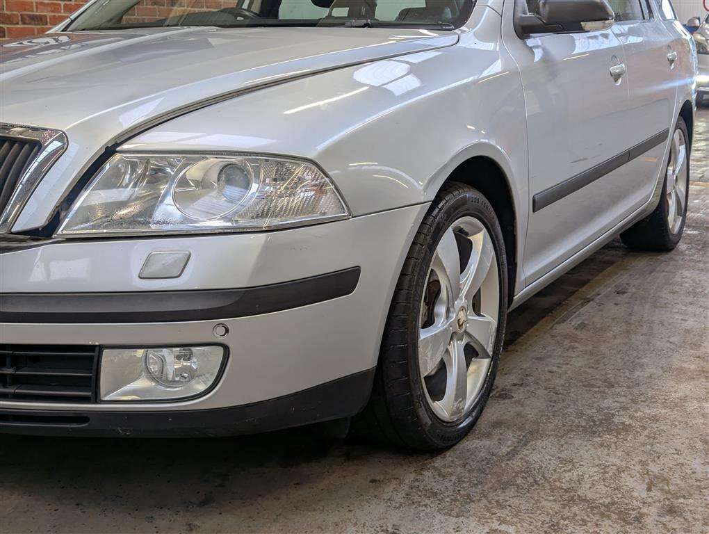 <p>2009 SKODA OCTAVIA ELEGANCE TDI S-A</p>