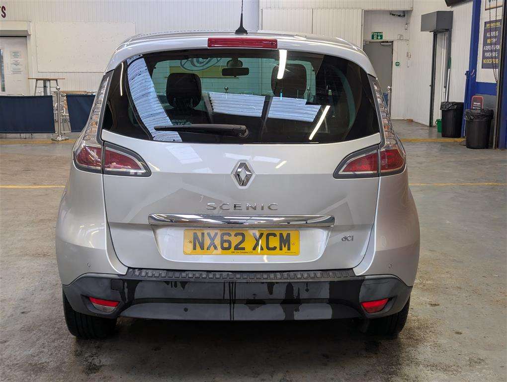 <p>2012 RENAULT SCENIC DYNAMIQUE TOMTOM D</p>