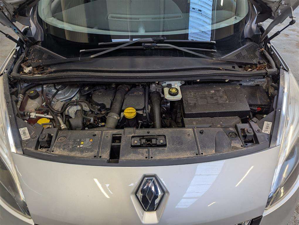 <p>2012 RENAULT SCENIC DYNAMIQUE TOMTOM D</p>