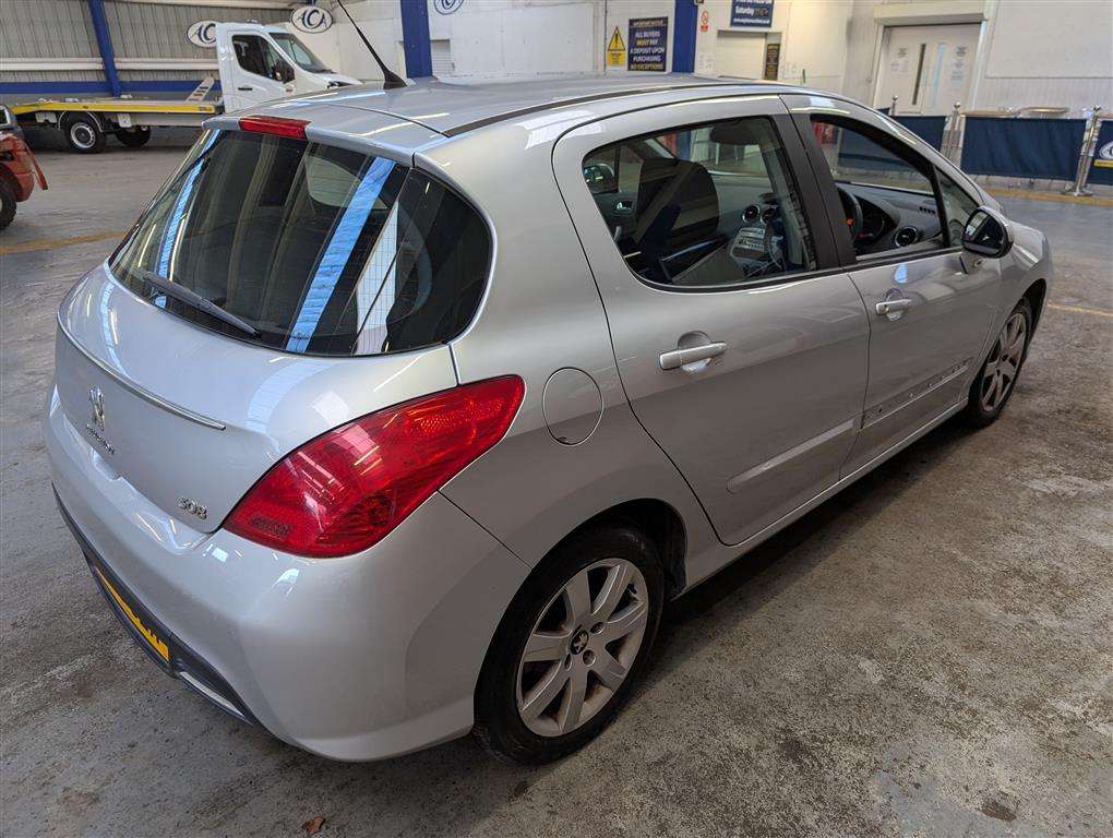 <p>2013 PEUGEOT 308 ACTIVE HDI</p>