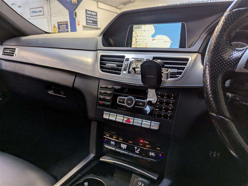 <p>2014 MERCEDES-BENZ E300 AMG SPORT BLUETEC HY</p>