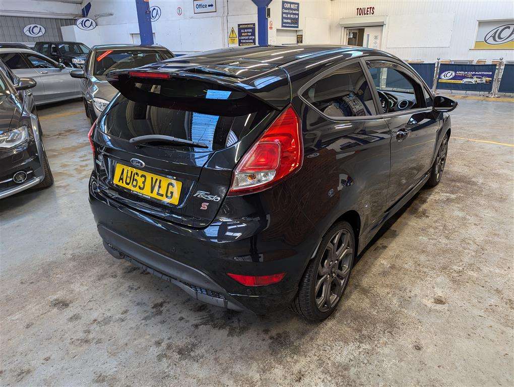 <p>2013 FORD FIESTA ZETEC S</p>