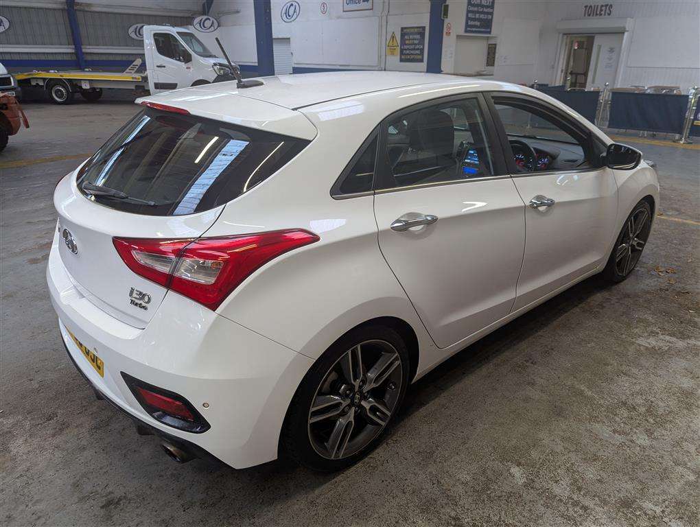 <p>2016 HYUNDAI I30 TURBO-GDI</p>