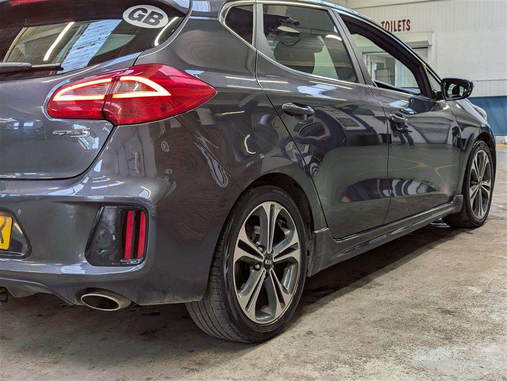 <p>2018 KIA CEED GT-LINE S ISG CRDI</p>