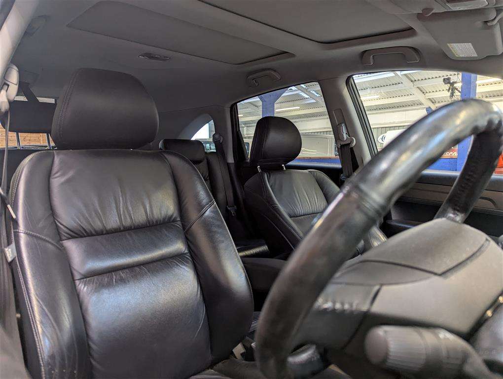 <p>2011 HONDA CR-V EX I-DTEC</p>