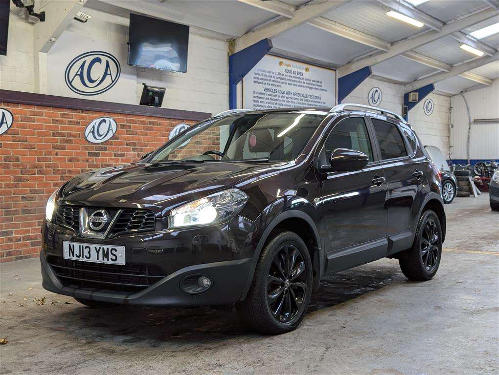 <p>2013 NISSAN QASHQAI TEKNA IS DCI 4X4</p>