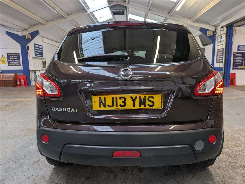 <p>2013 NISSAN QASHQAI TEKNA IS DCI 4X4</p>