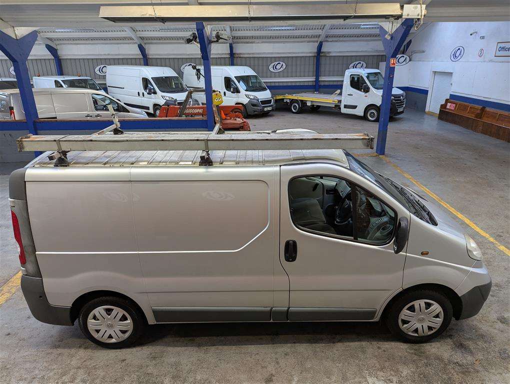 <p>2012 VAUXHALL VIVARO 2700 CDTI 113 SWB</p>