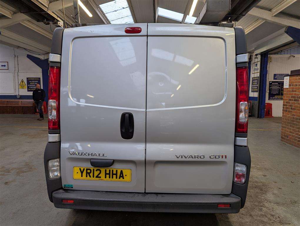 <p>2012 VAUXHALL VIVARO 2700 CDTI 113 SWB</p>