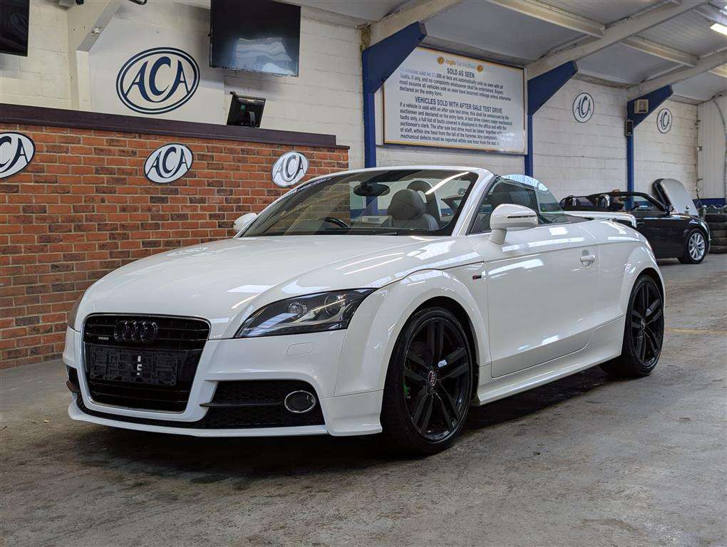 <p>2011 AUDI TT S LINE TFSI</p>