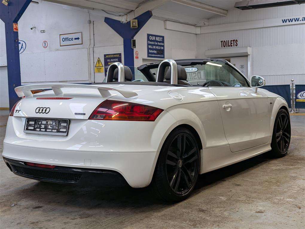 <p>2011 AUDI TT S LINE TFSI</p>