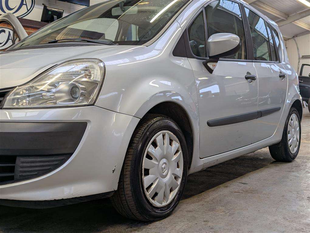 <p>2008 RENAULT G-MODUS EXPRESSION DCI</p>