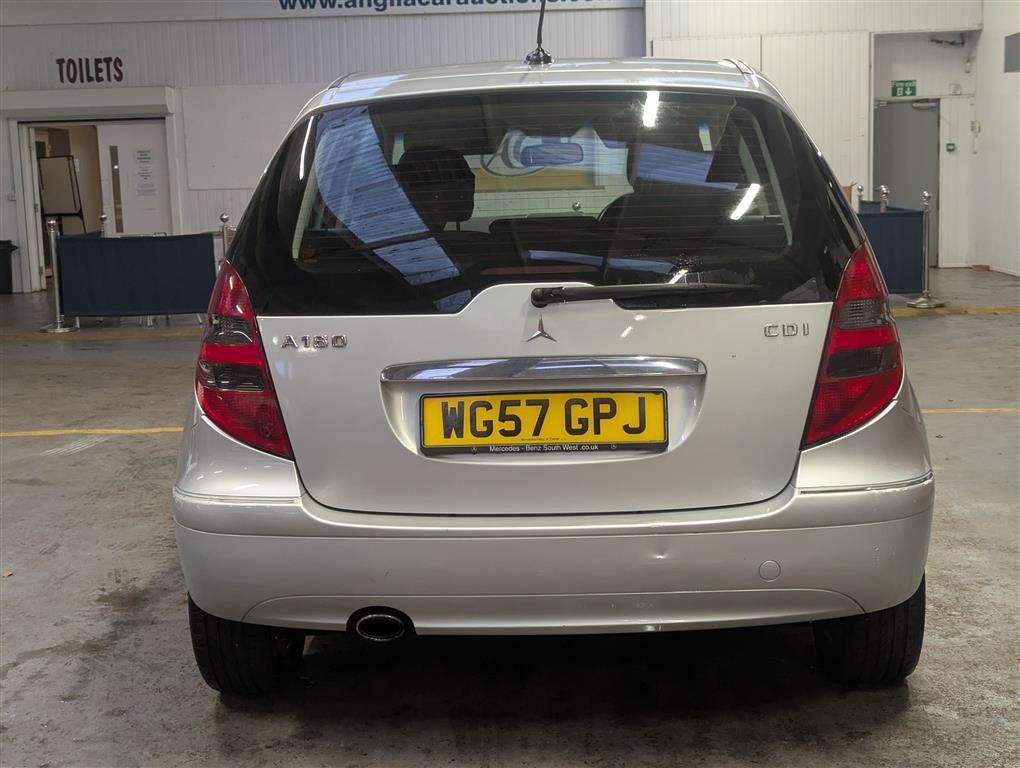 <p>2007 MERCEDES A180CDI AVANTGARDE SE CVT</p>