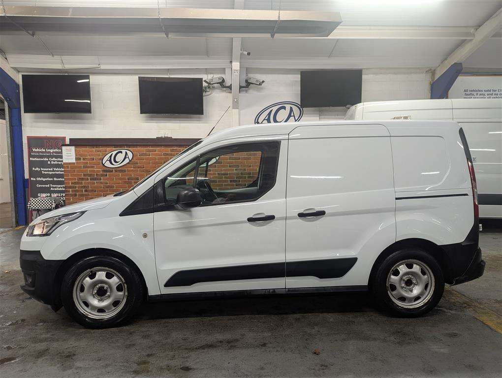 <p>2020 FORD TRANSIT CONNECT 200 BASE</p>