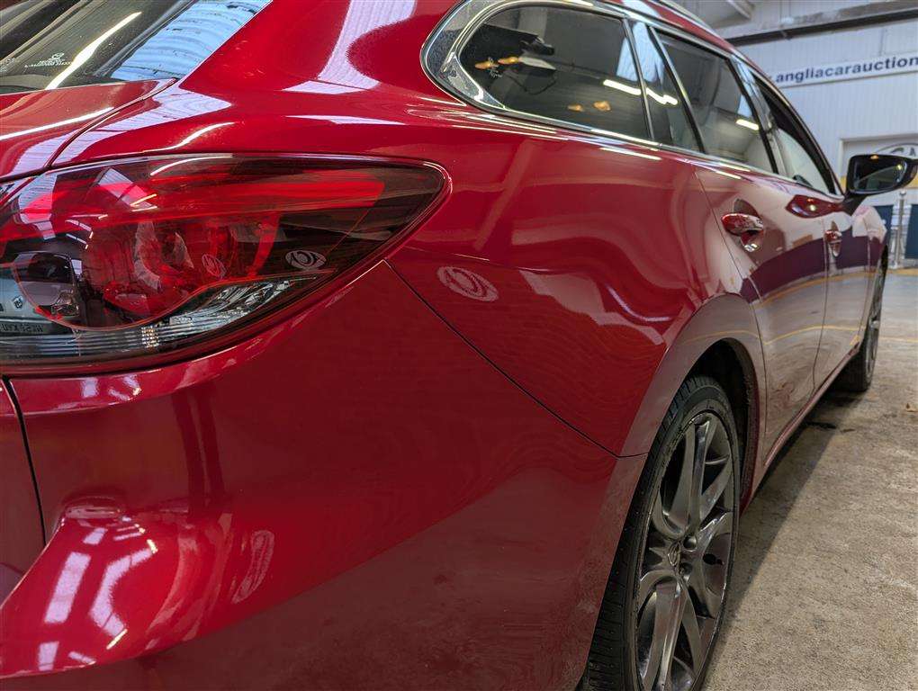 <p>2015 MAZDA 6 SPORT NAV D AUTO</p>