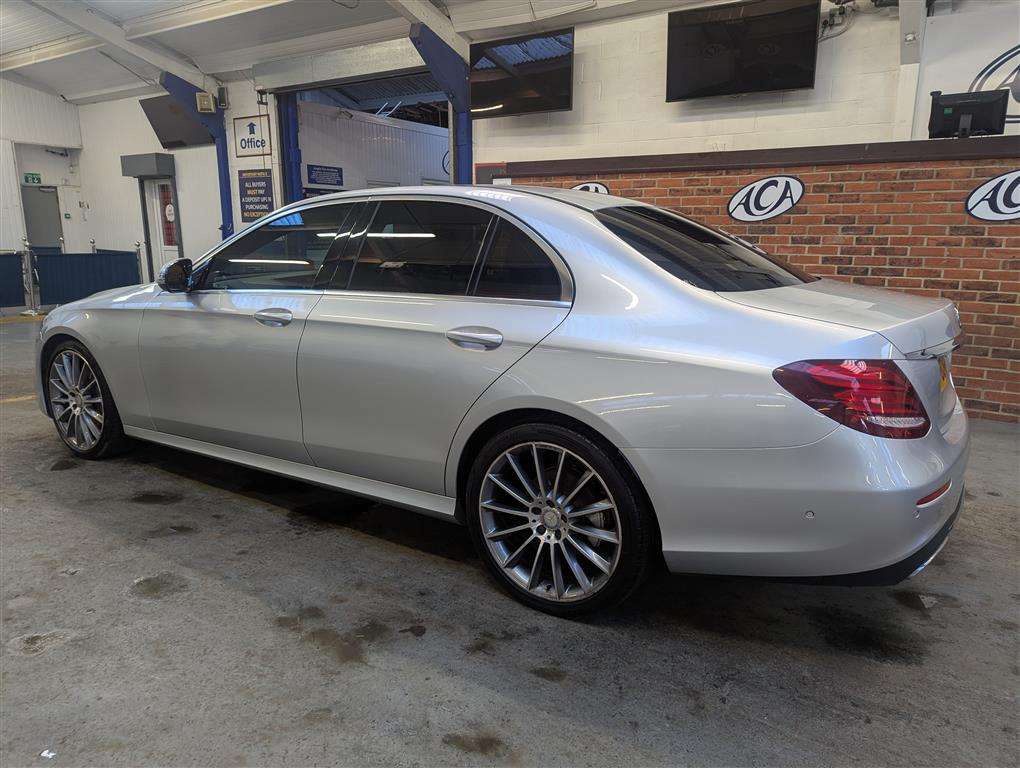 <p>2016 MERCEDES-BENZ E 220 D AMG LINE AUTO</p>