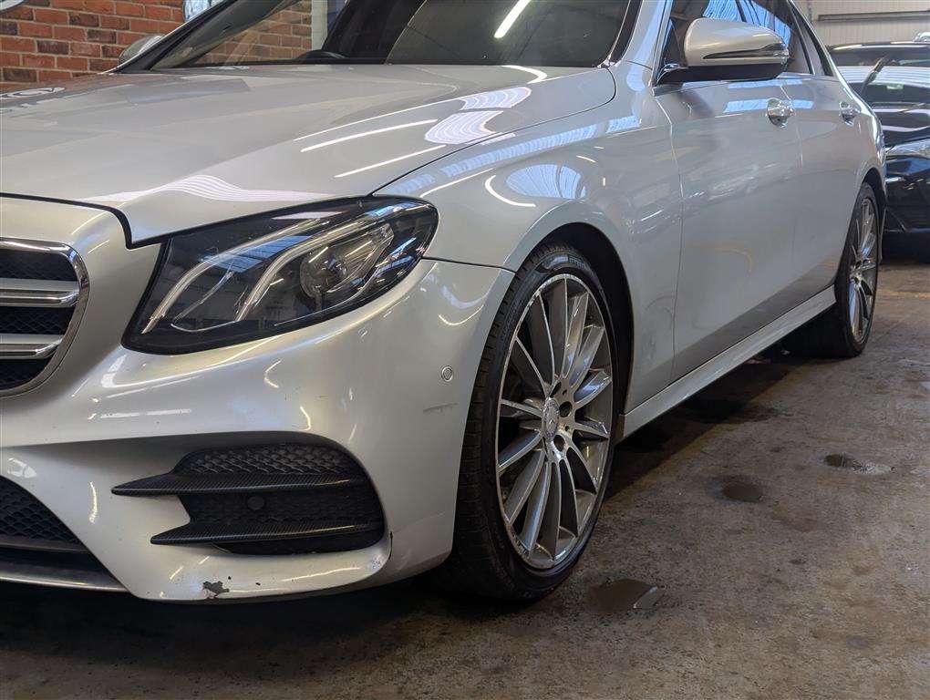 <p>2016 MERCEDES-BENZ E 220 D AMG LINE AUTO</p>