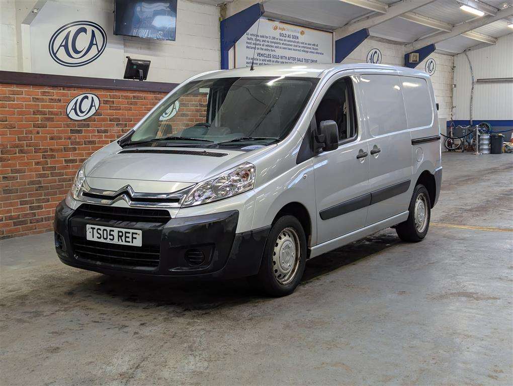 <p>2015 CITROEN DISPATCH 1000 L1H1 EN-RIS</p>