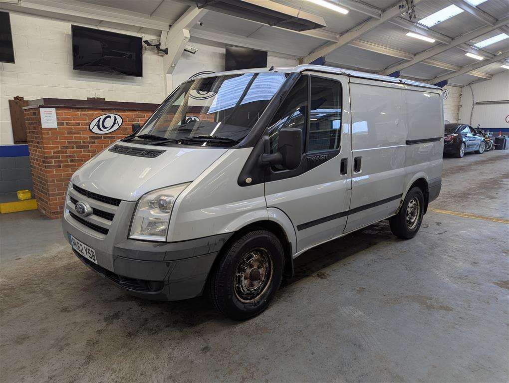 <p>2012 FORD TRANSIT 125 T330 FWD</p>