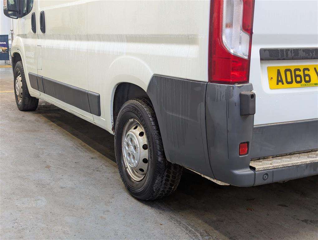 <p>2016 PEUGEOT BOXER 333 PRO L2H2 BLUE H</p>