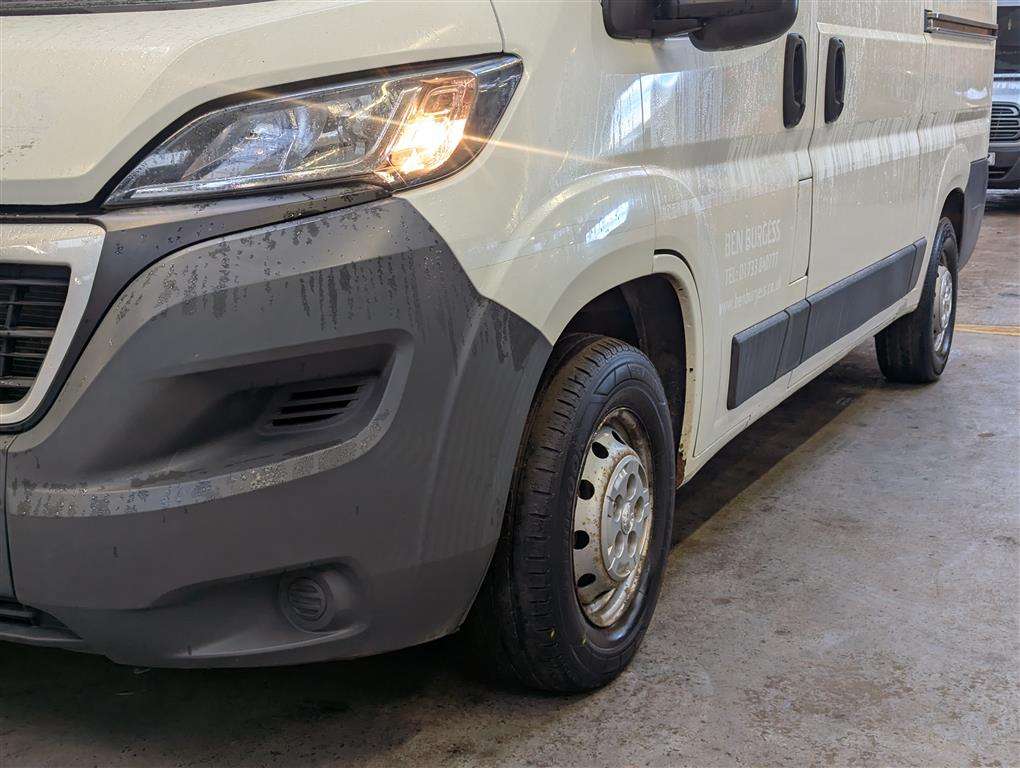 <p>2016 PEUGEOT BOXER 333 PRO L2H2 BLUE H</p>