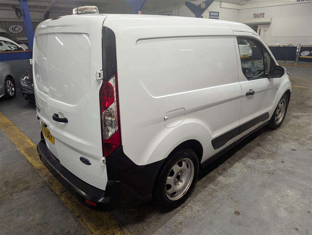 <p>2020 FORD TRANSIT CONNECT 200 BASE</p>