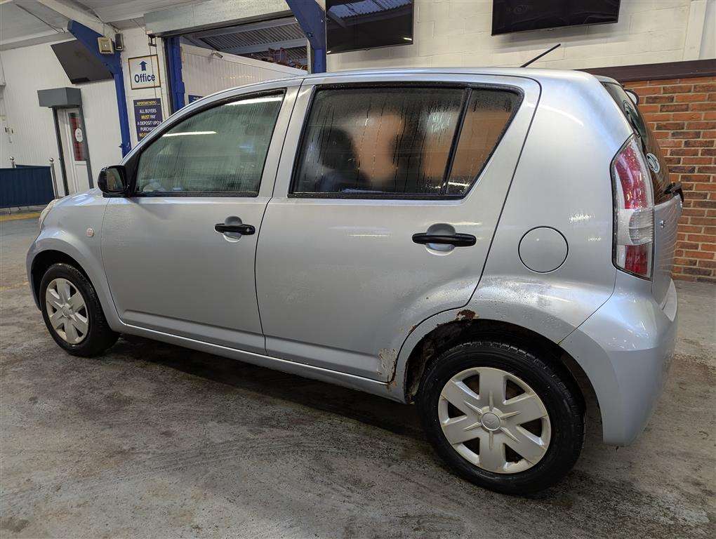 <p>2007 DAIHATSU SIRION S</p>